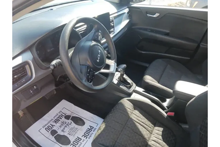 $10900 : 2022 Rio S image 6