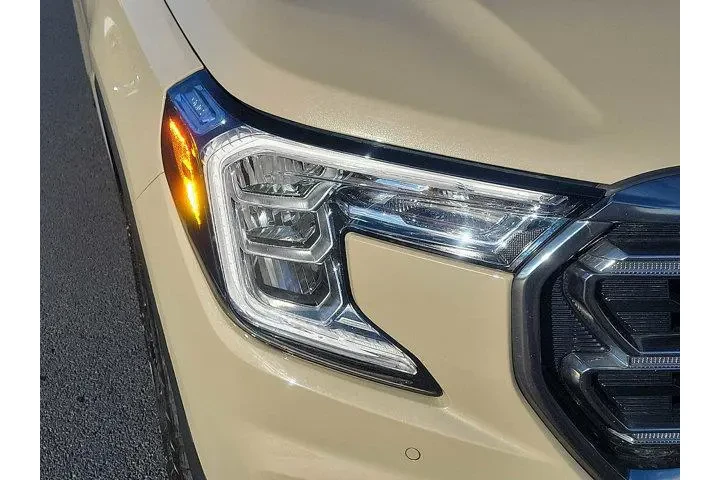 $24766 : GMC Terrain 2022 AWD AT4 4dr image 9