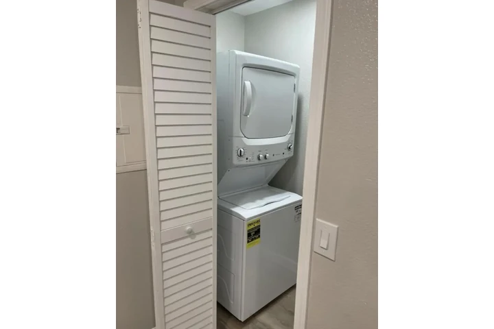 $1100 : APT CON PARKING EN LOS ANGELES image 5