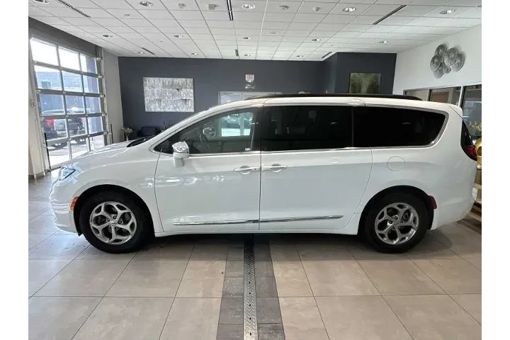 $32930 : Chrysler Pacifica 2022 Limit image 6