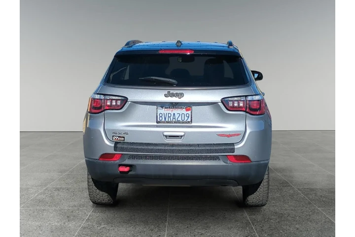 $14500 : Jeep Compass 2019 4x4 Trailh image 4