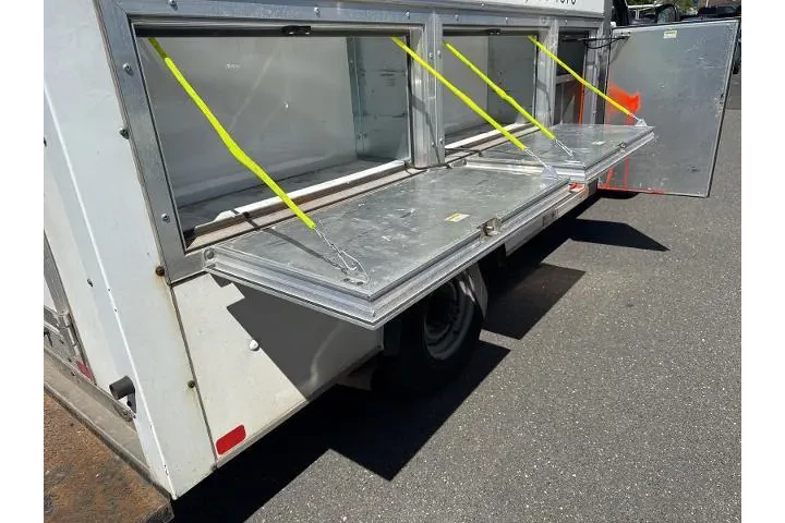 $30995 : Ford E-Series 2022 E-350 SD image 4