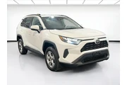 $25850 : Toyota RAV4 2023 XLE 4dr SUV thumbnail