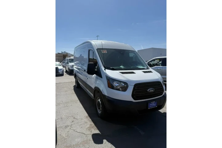 $27900 : Ford Transit 2019 250 3dr LW image 3
