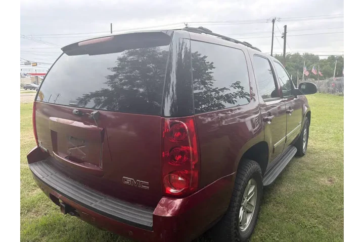 $13495 : 2011 GMC Yukon SLE image 6