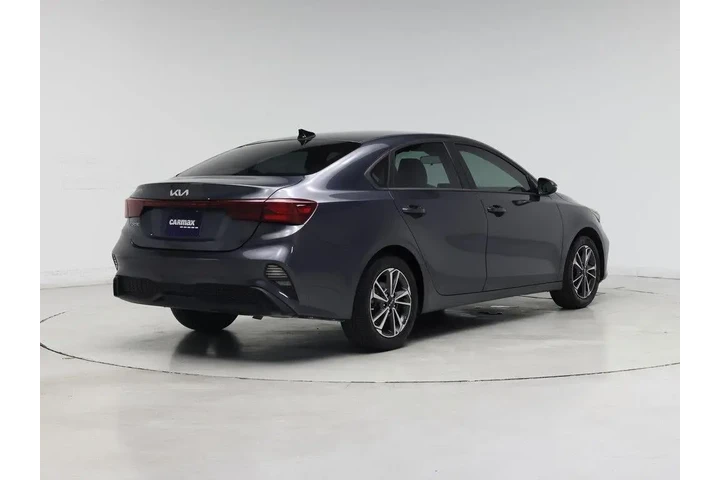 $17998 : Kia Forte 2023 LXS 4dr Sedan image 8