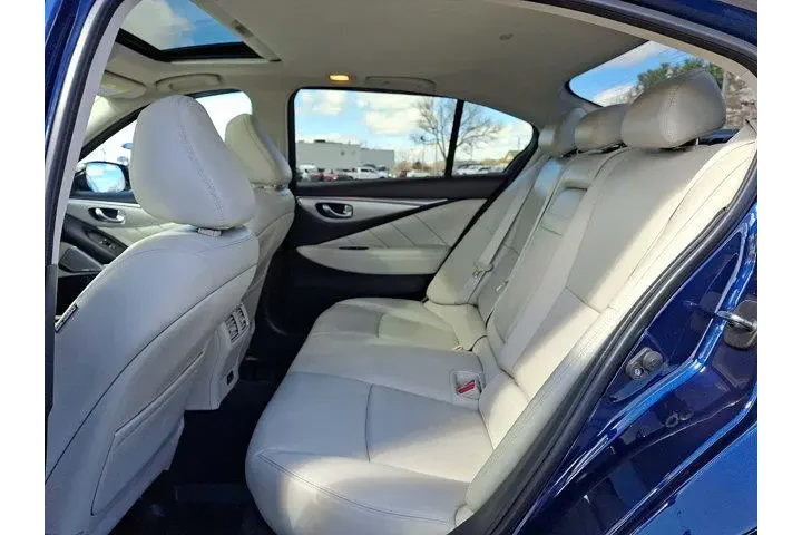 $29500 : INFINITI Q50 2022 AWD Luxe 4 image 10