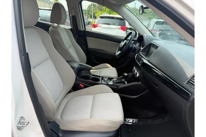 $10495 : 2016 CX-5 Sport image 9