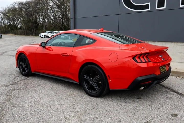 $26988 : 2024 Mustang EcoBoost Fastback image 6