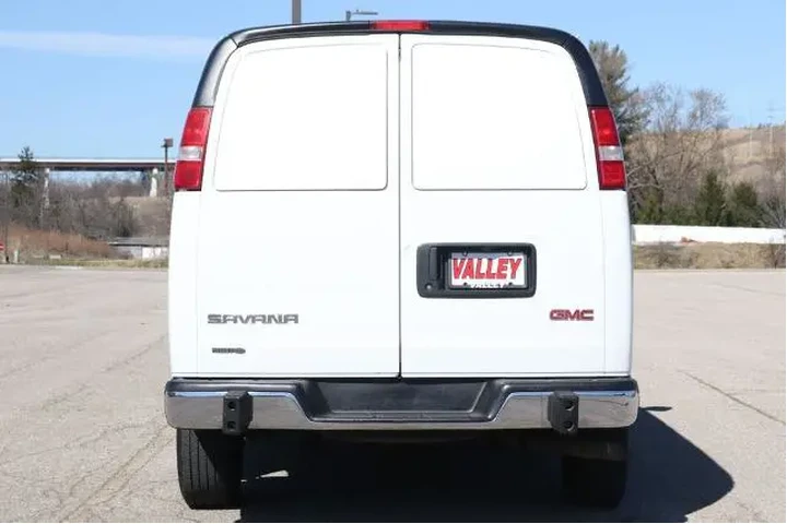 $24950 : GMC Savana 2017 2500 3dr Car image 7