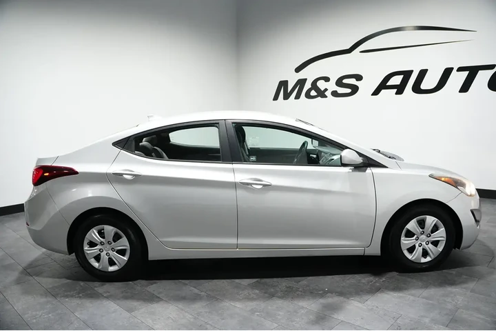 $10299 : 2016 Elantra SE image 5