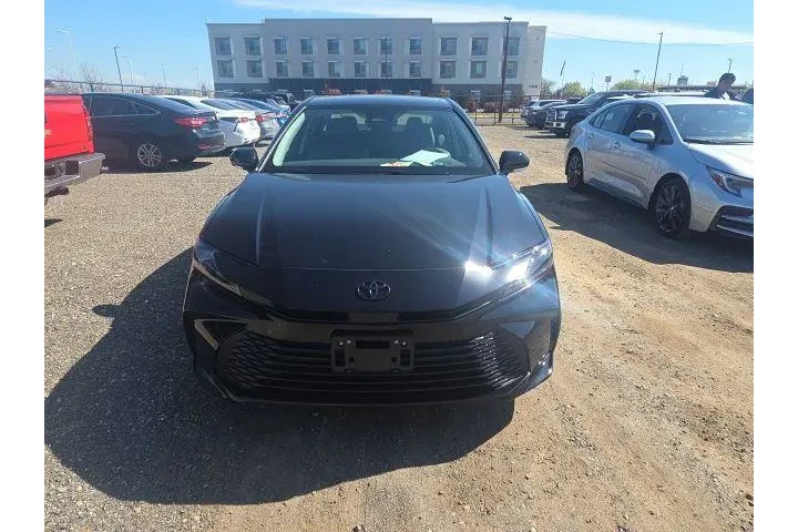 $33900 : Toyota Camry 2026 LE 4dr Sed image 2