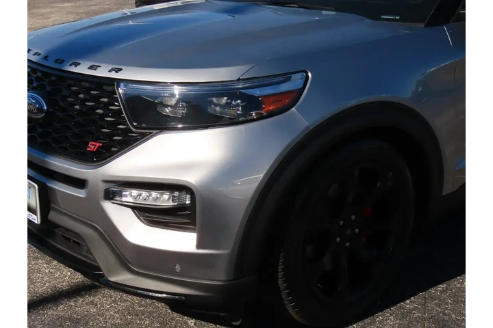 $39999 : Ford Explorer 2023 AWD ST 4d image 3