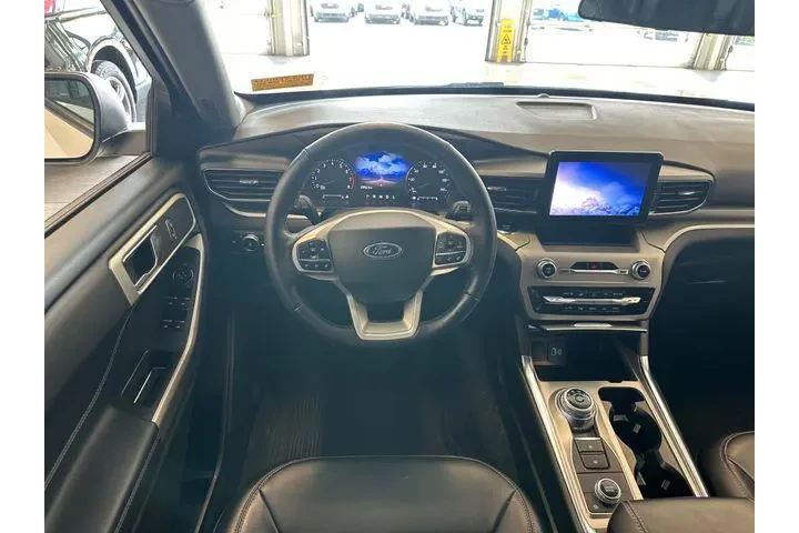 $34500 : Ford Explorer 2023 AWD XLT 4 image 2