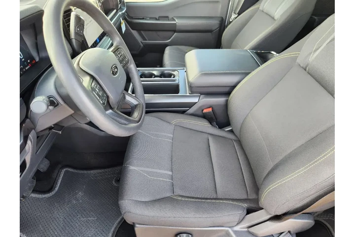 $35859 : Ford F-150 2024 4x2 STX 4dr image 9