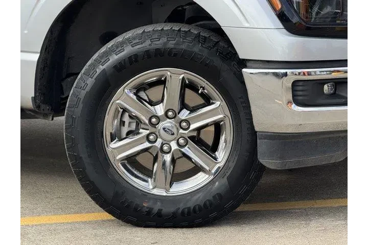 $38693 : Ford F-150 2024 4x4 XLT 4dr image 3