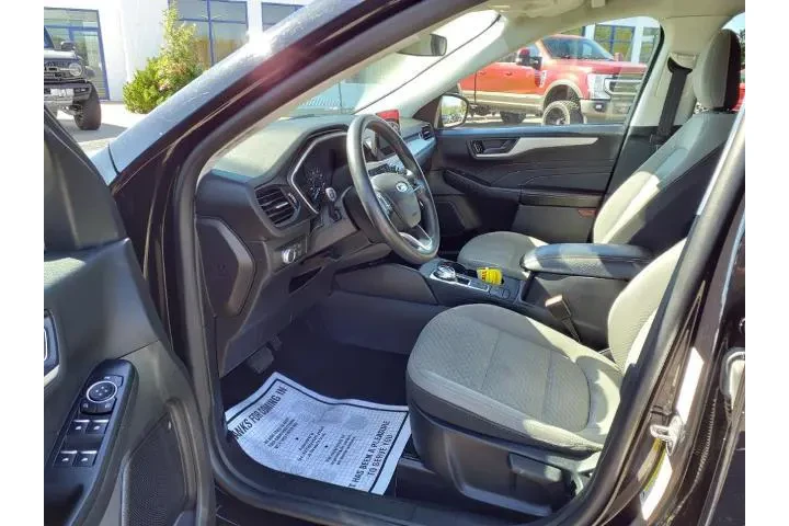 $21939 : Ford Escape 2022 AWD SE 4dr image 10