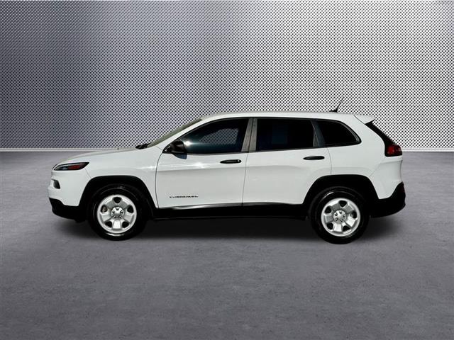 $15807 : 2017 Cherokee Sport image 4