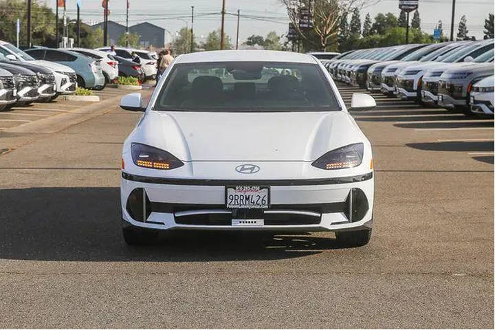 $32992 : Hyundai IONIQ 6 2025 SEL 4dr image 7