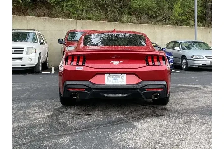 $30490 : Ford Mustang 2024 EcoBoost 2 image 5