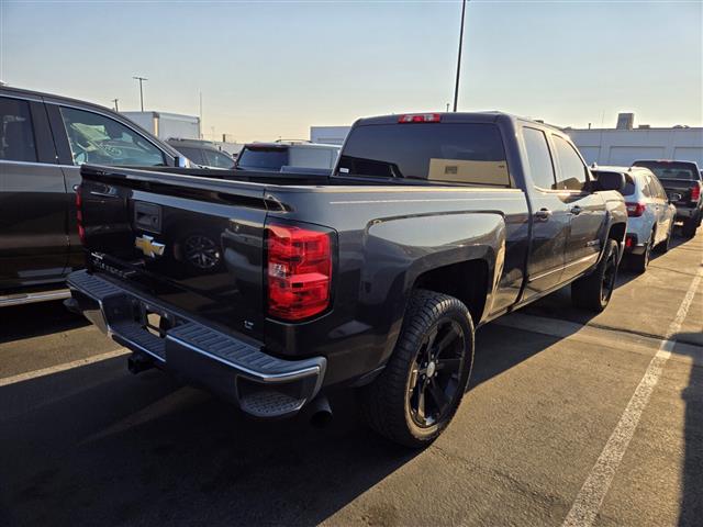 $21970 : Pre-Owned 2015 Silverado 1500 image 6