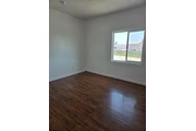 $2865 : 3 dormitorios, 2 baños casa thumbnail