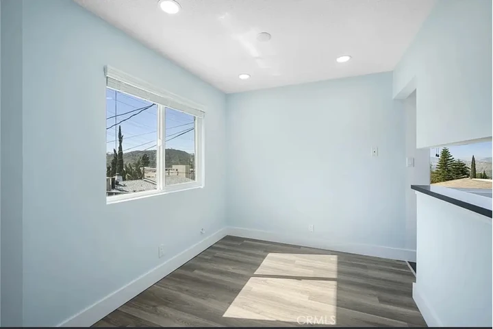 $1200 : Apperson St, Tujunga, CA image 1