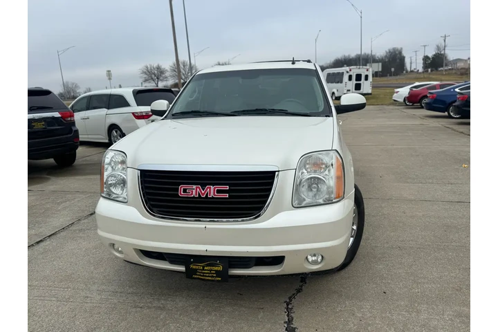 $9999 : 2012 GMC Yukon XL SLT-1 1/2 T image 3