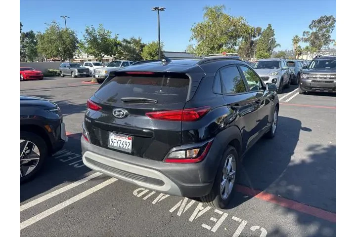 $19995 : Hyundai KONA 2023 SEL 4dr Cr image 3
