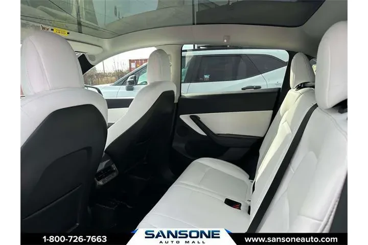 $25959 : Tesla Model Y 2022 AWD Long image 9