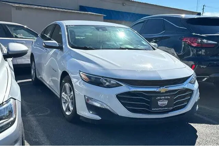 $16990 : Chevrolet Malibu 2023 LS Fle image 1