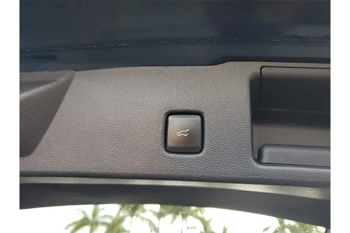 $10990 : Ford Escape 2020 SEL 4dr SUV image 9