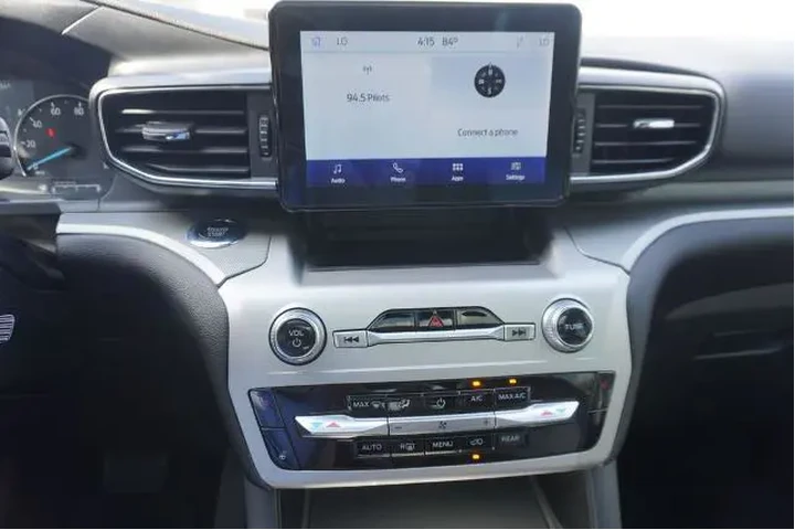 $27288 : Ford Explorer 2022 AWD XLT 4 image 8