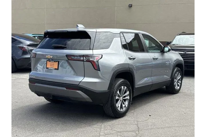 $23500 : Chevrolet Equinox 2025 LT 4d image 3