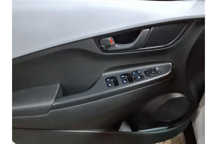 $12995 : Hyundai KONA 2019 AWD SE 4dr image 7