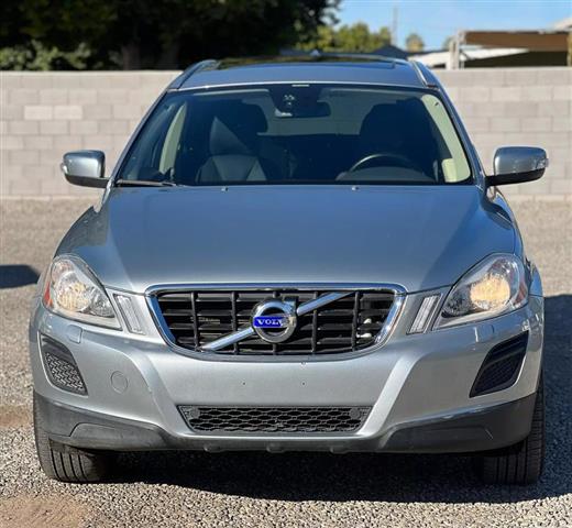 $11900 : 2013 VOLVO XC60 image 2