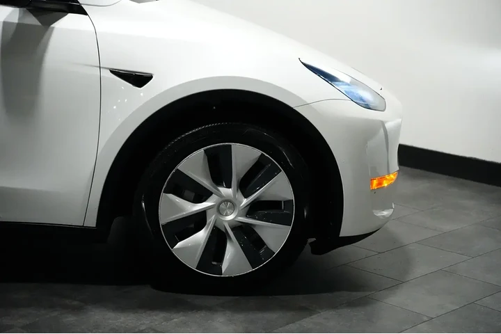 $26191 : 2021 Model Y Long Range image 7