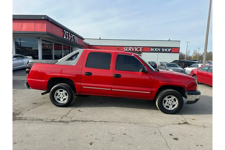 $5980 : 2004 Avalanche 1500 5dr Crew image 1