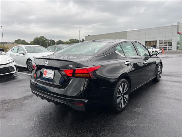 $19991 : PRE-OWNED 2022 NISSAN ALTIMA image 7