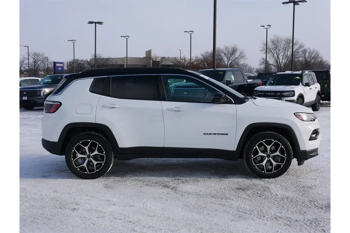 $21992 : Jeep Compass 2025 4x4 Limite image 6