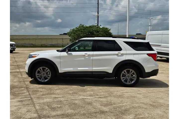 $32400 : Ford Explorer 2022 AWD XLT 4 image 6