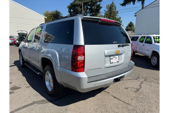 $14995 : 2013 Suburban LT image 7