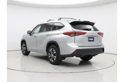 $35998 : Toyota Highlander 2022 AWD X thumbnail