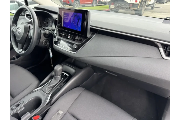 $19888 : Toyota Corolla 2024 LE 4dr S image 5