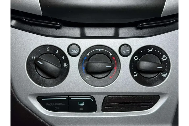 $8995 : Ford Focus 2014 SE 4dr Hatch image 7