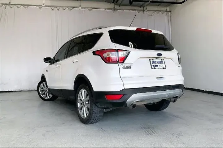 $8951 : Ford Escape 2017 Titanium 4d image 5