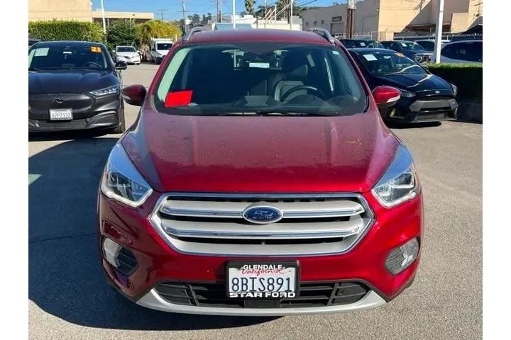 $15988 : Ford Escape 2018 Titanium 4d image 2