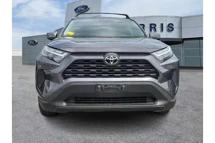 $30988 : Toyota RAV4 2023 AWD XLE 4dr image 2