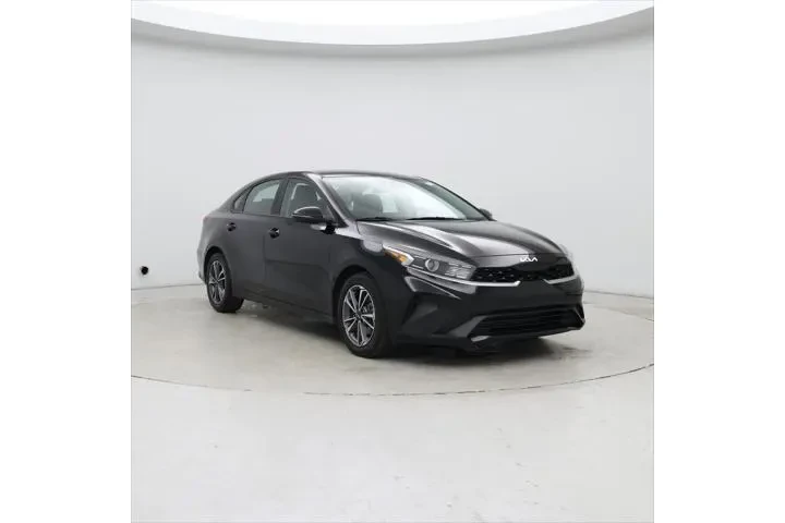 $17998 : Kia Forte 2024 LXS 4dr Sedan image 1