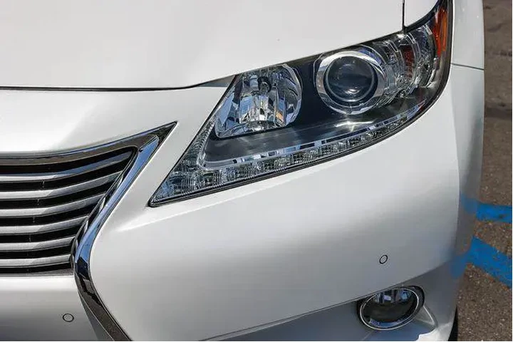 $17998 : Lexus ES 300h 2013 4dr Sedan image 10